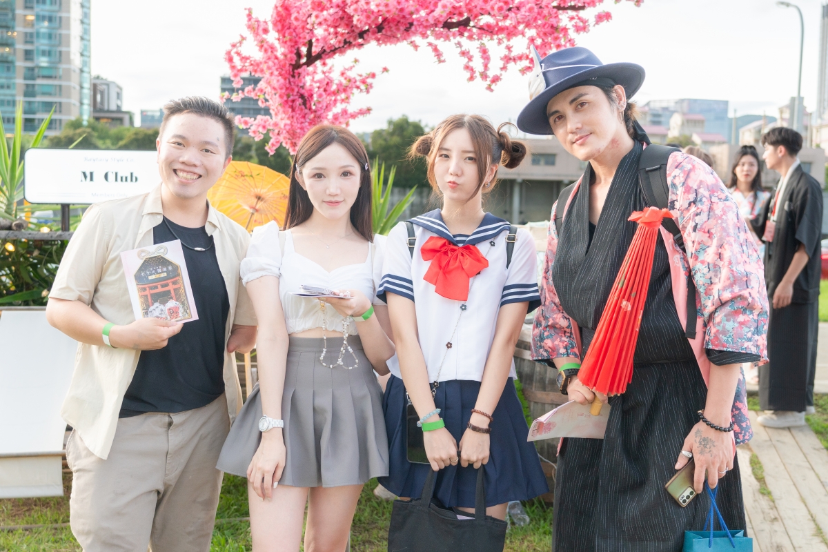 盛夏微醺園遊祭